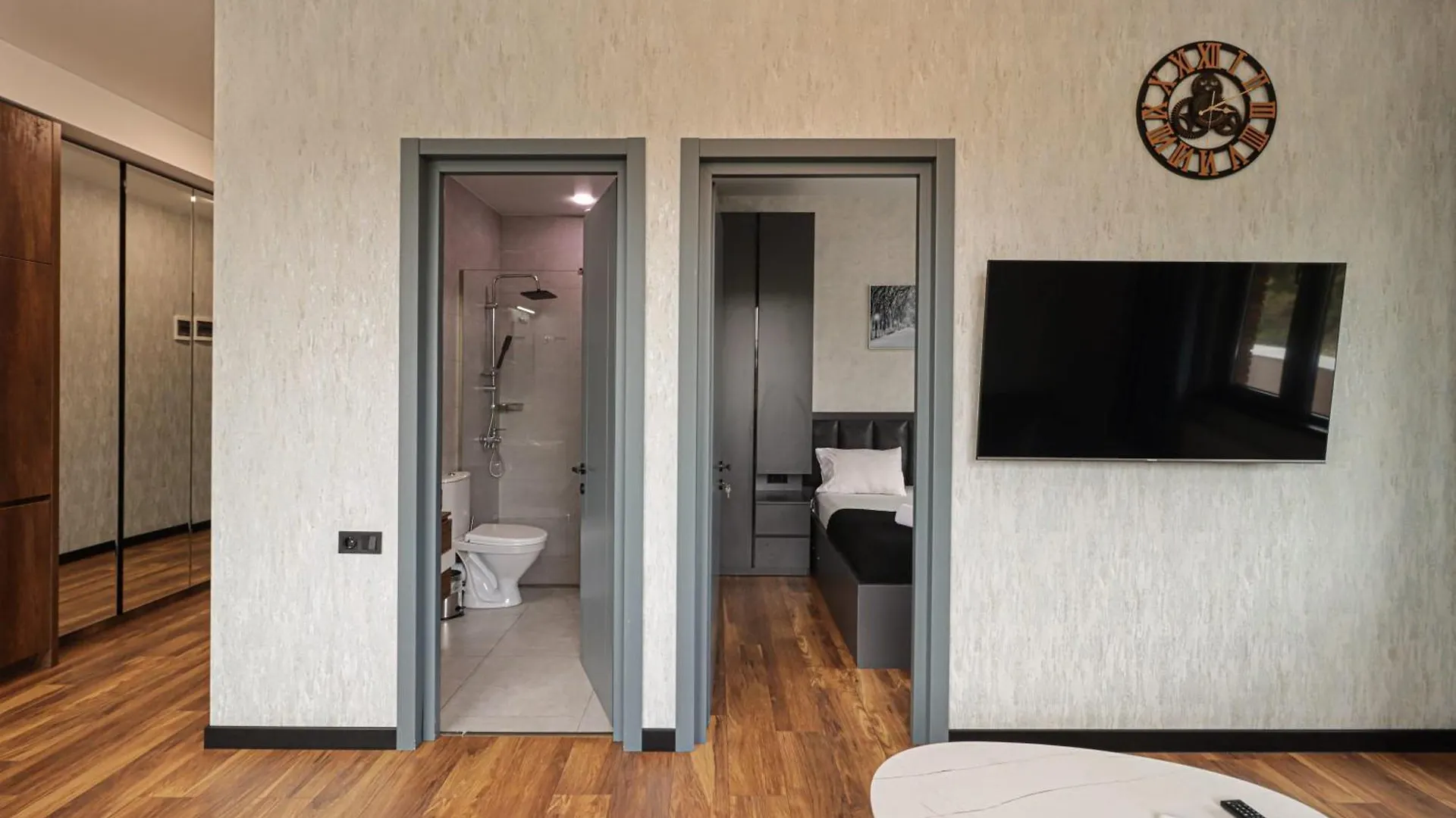 טביליסי Newly Renovated Stylish Apart W Stunning Views 0*,  גאורגיה