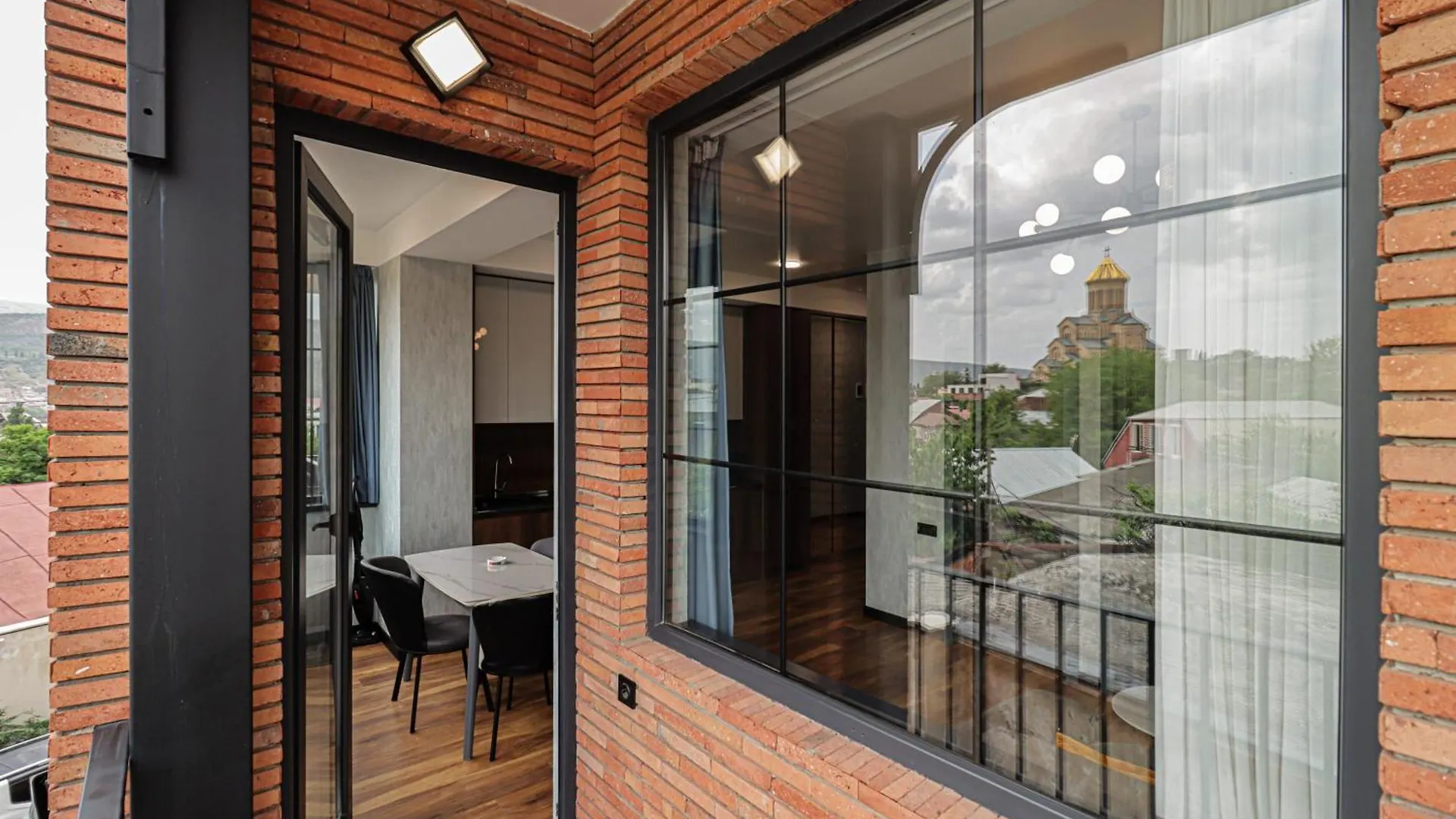 טביליסי Newly Renovated Stylish Apart W Stunning Views