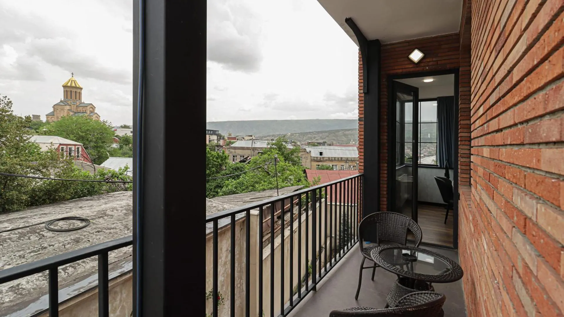 טביליסי Newly Renovated Stylish Apart W Stunning Views 0*,
